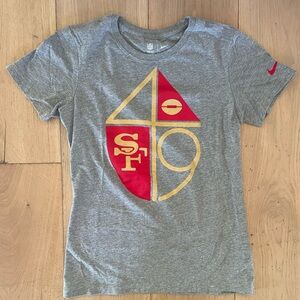 Nike - NFL Team Apparel Women’s San Francisco 49ers T-Shirt